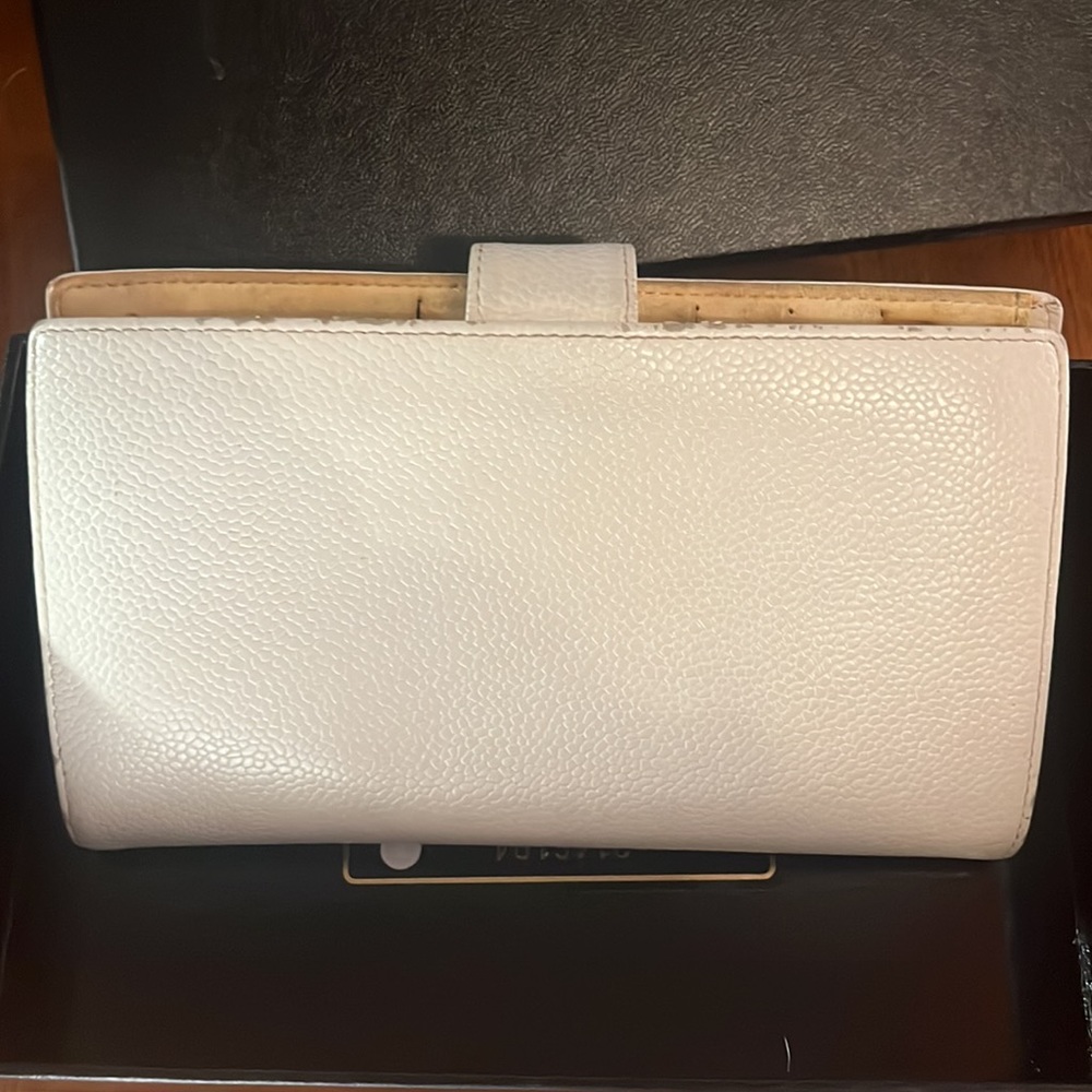 Chanel authentic wallet - Picture 3 of 5